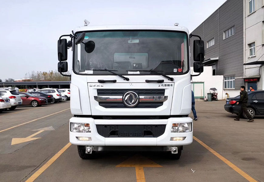 隨州市東風(fēng)F5灑水車經(jīng)銷商-程力專用汽車股份有限公司
