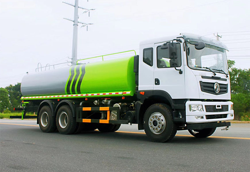 程力東風大小系列灑水車：高效灑水，優(yōu)質(zhì)服務
